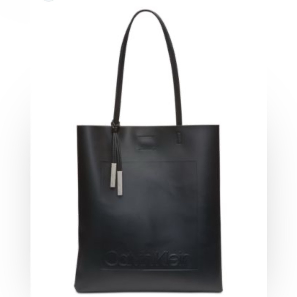 Calvin Klein tote. - Picture 2 of 5